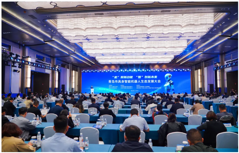 “機(jī)”聚新動(dòng)能 “智”創(chuàng)新未來丨文達(dá)通無人清掃機(jī)器人亮相2025青島市具身智能機(jī)器人生態(tài)發(fā)展大會(huì)